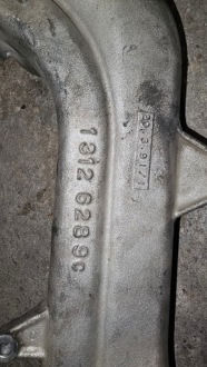 фото thumb №3, Корпус термостата bmw e34 m5 s38b36