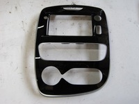 фото thumb №1, Панель радіо renault clio iv 682607336r