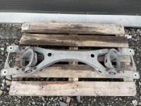 фото thumb №1, Балка подвеска задняя audi q7 4l 7l8512369