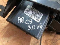 фото thumb №5, Audi оригінальний номер 8e0927317k 4s0614709d