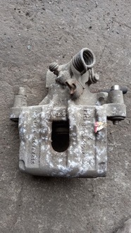 фото thumb №1, Суппорт задняя задний правый volvo v50 s40 ii 2.4b