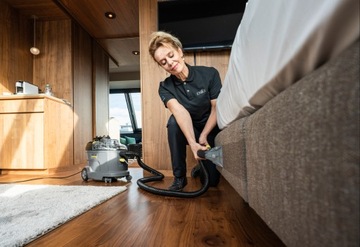 НОВЫЙ ПЫЛЕСОС-ПРАЧЕЧНАЯ KARCHER PUZZI 8/1 НОВАЯ МОДЕЛЬ