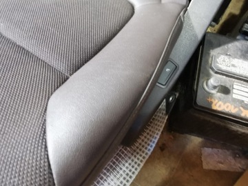 фото thumb №10, Renault espace v 5 14-19 сидіння зад задні напівшкіра підігрів 3 штуки 2gi ряд
