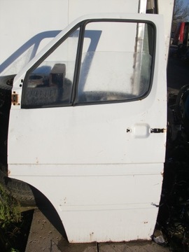 фото thumb №1, Mercedes sprinter 95-06 дверь перед передние левая белый