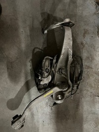 фото thumb №1, Поворотный кулак ступица диск суппорт рычаги перед левый bmw 5 f10 f11 2wd rwd