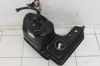 фото thumb №2, Audi r8 420 06- bak топлива 4.2 fsi 420201022d