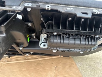 фото thumb №9, Консоль панель роздавальна подушка безпеки подушки ford porsche cayenne 7p5 оригінал