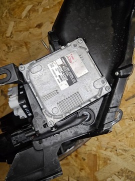 фото thumb №9, Toyota prius plus 12-15 лампа передняя левая ксенон ксенон