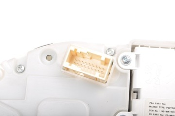 фото thumb №10, Peugeot 208 i рестайлінг 1.2 vti спідометр  прилади 9821126480