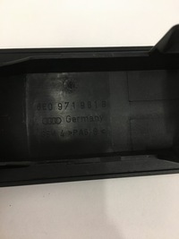 фото thumb №13, Audi a4 b7 04/08 захист кабелі сидіння 8e0971981b