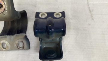 ПЕТЛЯ КРЫШКИ БАГАЖНИКА AUDI A3 8L 8D9827299