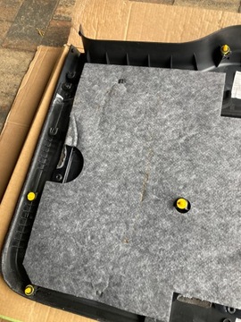 фото thumb №12, Mercedes g класс w463 a463 обивка крышки зад