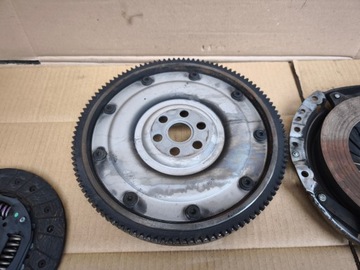 фото thumb №10, Mazda2 2 dj 1.5i 1.5 skyactiv-g p5 зчеплення диск притиск колесо маховики