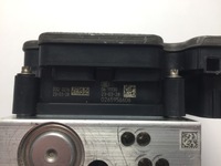 фото thumb №5, Porsche taycan 9j1 насос тормозная abs 9j1614109d