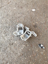 фото thumb №1, Петли дверь левый перед renault clio v