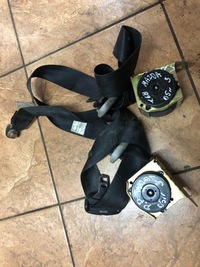 фото thumb №1, Mazda 3 1.6b 05' ремни безопасности перед