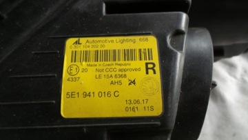 фото thumb №11, Лампа правая передняя skoda octavia iii рестайлинг 5e1941016c повреждённые 2019