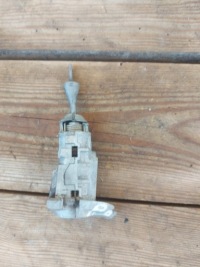 фото thumb №1, Замок дверь правый перед vw passat b8