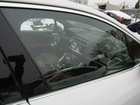 фото thumb №1, Jaguar i-pace скло двері перед права