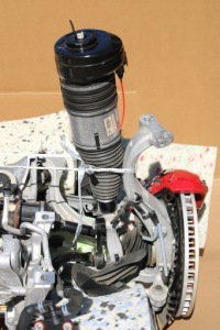 фото thumb №9, Audi rsq8 подрамник плита trawersa 4m0399345l перед балка подвески передняя