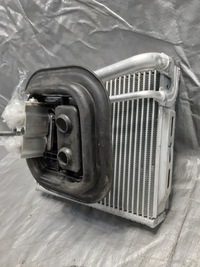 фото thumb №6, Радиатор отопителя кондиционера mercedes x247