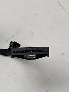 фото thumb №8, Штекер лампи зад задньої bmw e92