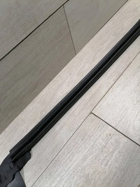 фото thumb №7, Taycan прокладка скло лівий задня 9j1839871