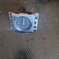 фото thumb №1, Годинник консолі passat b7 3aa919204a