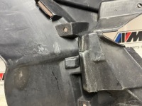 фото thumb №14, Bmw x7 g07 канал воздуховод воздуха кронштейн направляющая бампера левый 8090083