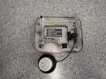 фото thumb №4, Nissan micra k13 10- крышка заливка топлива