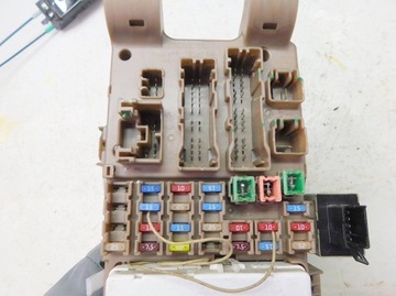 фото thumb №6, Corolla e12 1.4 vvt-i 04r коробка предохранителей