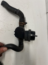 фото thumb №1, Шланг клапан труба wody volvo v70 iii lift 2.0d оригинальный номер 31338891