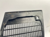 Решітка жабо впуск повітря лівий ліва сторона mercedes w123 1238360165 Зі Шроту, фото thumb