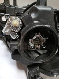 фото thumb №14, Suzuki sx4 s cross ксенон лампа перед левая 100-17735 оригинал europa