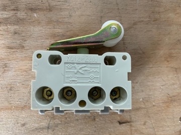 TELEMECANIQUE XC1ZP2205 концевой выключатель