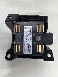 фото thumb №1, Радар distronic ассистент поперечина audi 4m0907590g