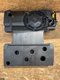 фото thumb №1, Динамік сабвуфер peugeot 5008 ii 9809351580