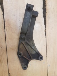 фото thumb №1, Кронштейн підпора піввісь ford focus mk1 2.0 8v