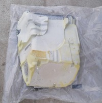 фото thumb №5, Обшивка коврик правый перед mercedes c klasa w205