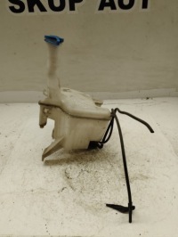 фото thumb №1, Toyota yaris ii 2 бачок омивача + помпа 85310-0d060