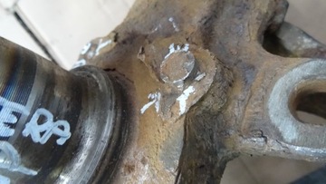 фото thumb №10, Frontera b рестайлінг 5d 2.2d поворотна опора правий перед