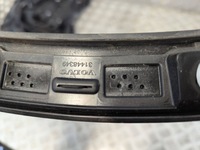 фото thumb №9, Volvo xc40 2017-2025 молдинг крыла перед правая