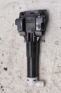 Насадка омивача ліхтарі  лівий правий перед toyota prius 3 79968 Недорого, фото thumb