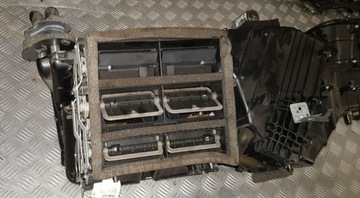 фото thumb №10, Porsche cayenne 7l рестайлінг обігрівач корпус випарник радіаторів 7l0820005fj