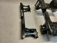 Tesla model y 2023r кронштейн сиденье комплект 1507192-00-a в Украине, фото thumb