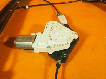 фото thumb №8, Audi a5 8t купе направляющая стёкла правая 8t0837462d