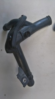 фото thumb №3, Патрубок wody renault kangoo ii 1.5 dci 8200552604