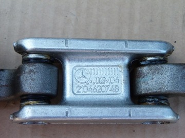 фото thumb №8, Krzyza з'єднувач колонки кермового 2104620748 mercedes c w203 європа