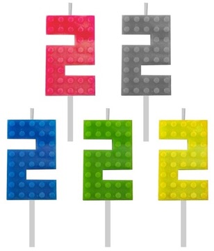 Candid CIT два 2 -го номера дня рождения Lego кирпичи