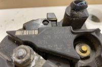 Генератор audi a6 avant 4b5, c5 028903031 1.9l дизель 96kw 2003 Недорого, фото thumb